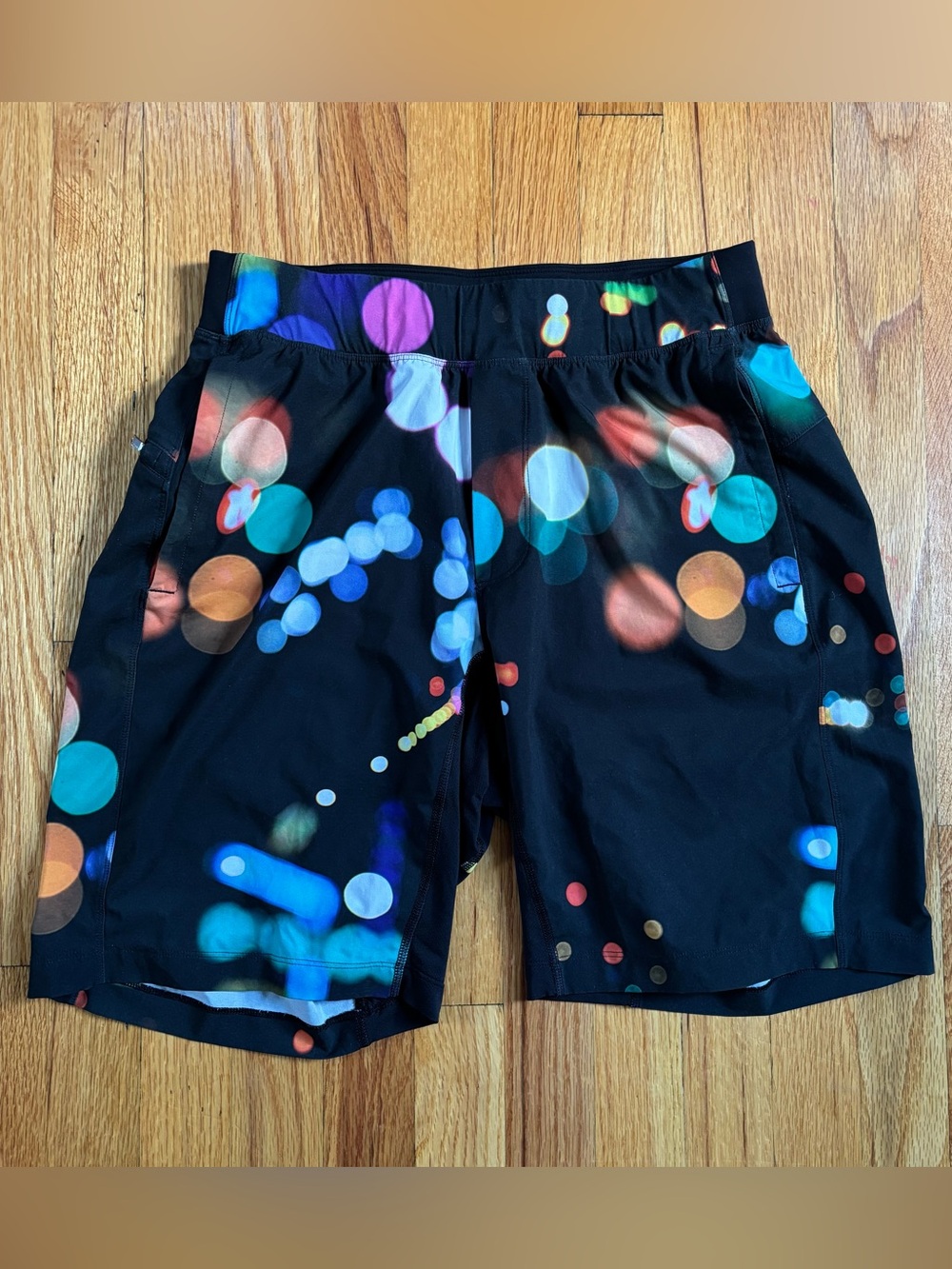 Lululemon T.H.E. Short Black City Lights Swim Trunks Medium